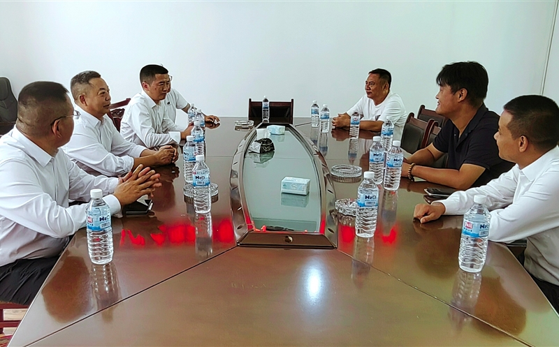 ˾⽻өʯĿн ͬıƪ